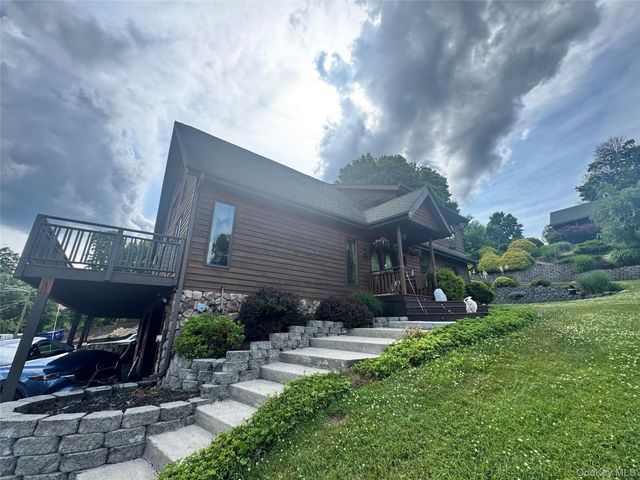 23 Orange Terrace, Middletown, NY 10940
