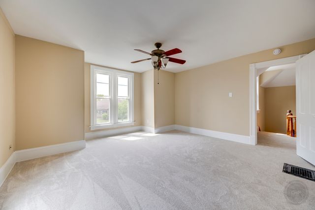 125 Arbor Avenue, West Chicago, IL 60185