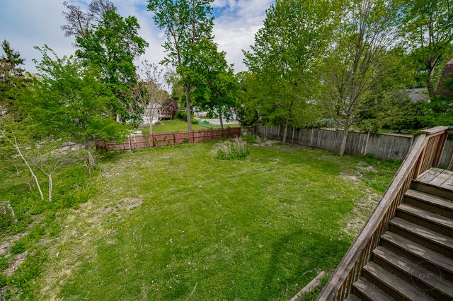 125 Arbor Avenue, West Chicago, IL 60185
