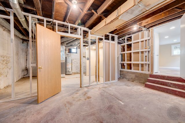 125 Arbor Avenue, West Chicago, IL 60185