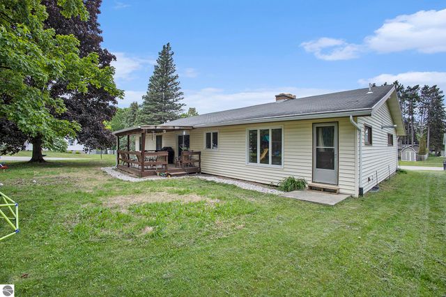 511 Franklin Street, Kingsley, MI 49649