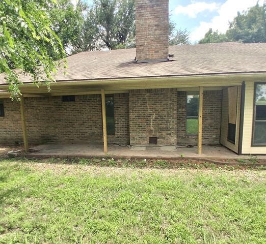 504 Gaddy Street, Farmersville, TX 75442
