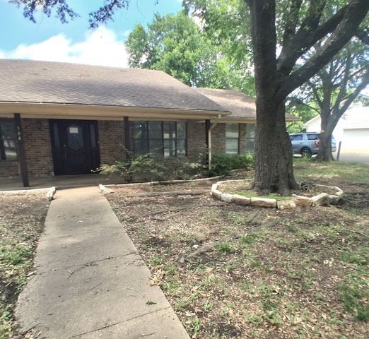 504 Gaddy Street, Farmersville, TX 75442