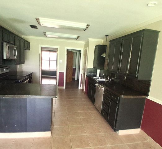 504 Gaddy Street, Farmersville, TX 75442