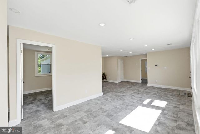 8317 SCHULTZ RD, Clinton, MD 20735