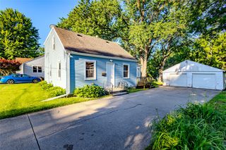 2602 50th St Street, Des Moines, IA 50310