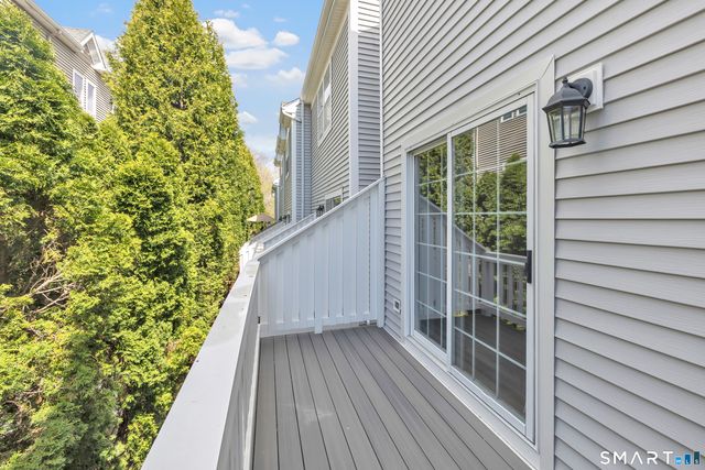 2612 North Avenue F9, Bridgeport, CT 06604