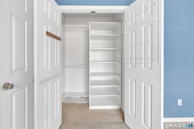 2612 North Avenue F9, Bridgeport, CT 06604