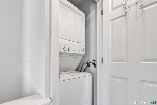 2612 North Avenue F9, Bridgeport, CT 06604