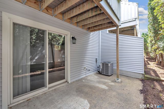 2612 North Avenue F9, Bridgeport, CT 06604