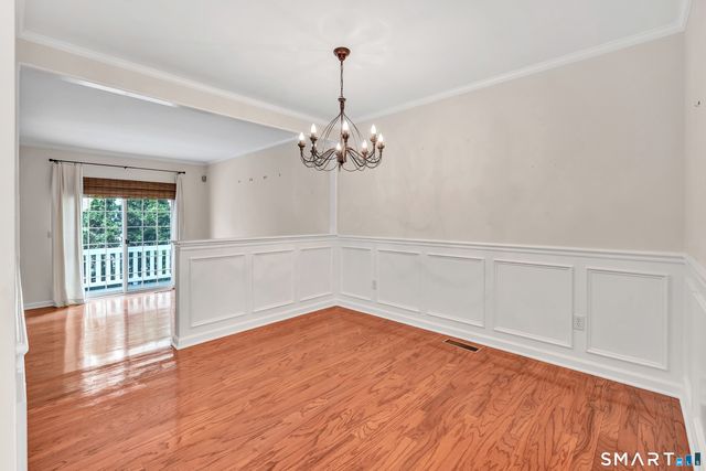 2612 North Avenue F9, Bridgeport, CT 06604