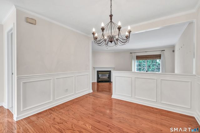 2612 North Avenue F9, Bridgeport, CT 06604