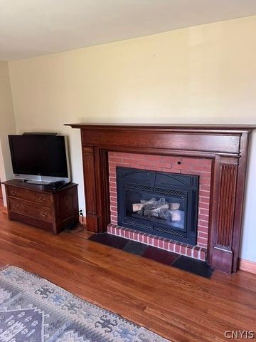 4533 Broad Road, Onondaga, NY 13215