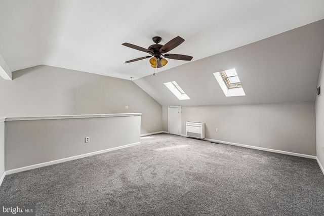 129 CANNONBALL LN, Newark, DE 19702