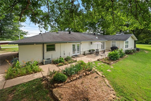 3114 W Collum Lane, Alma, AR 72921