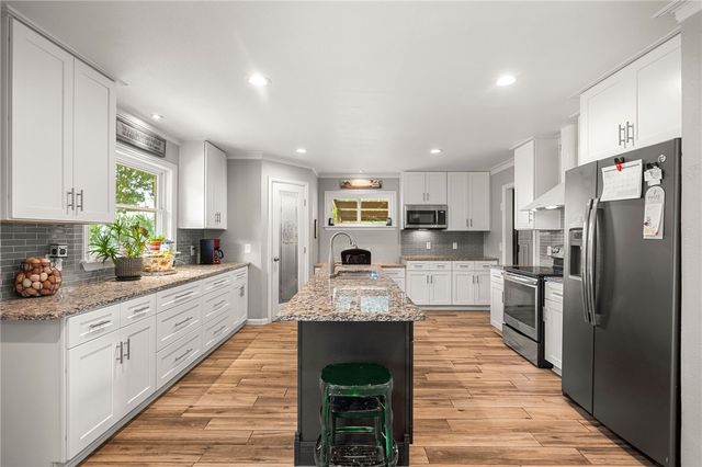 3114 W Collum Lane, Alma, AR 72921