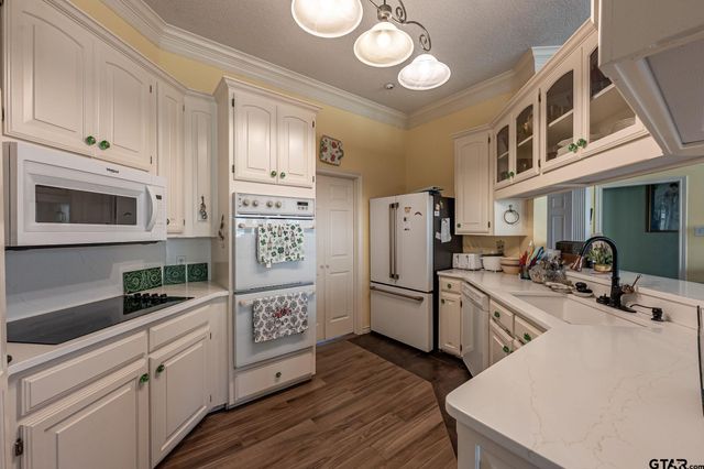 3602 Rock Creek Dr, Tyler, TX 75707