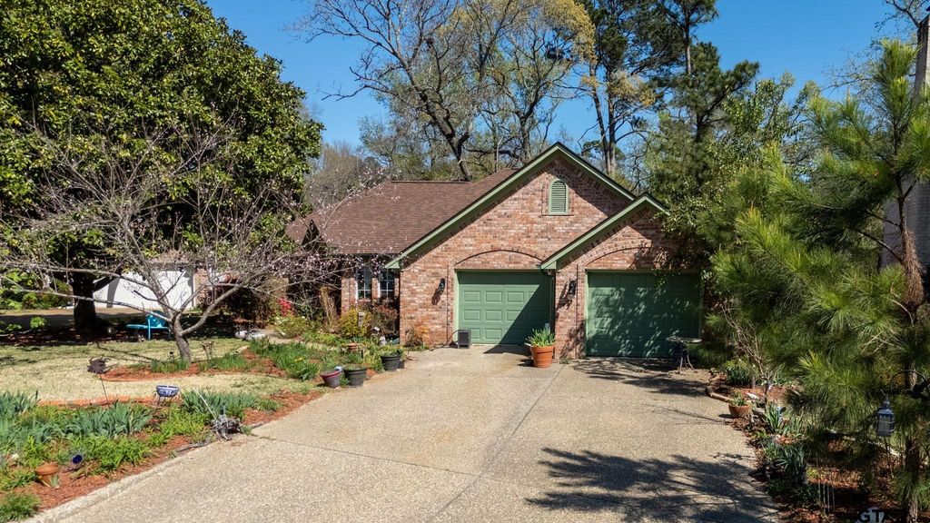 3602 Rock Creek Dr, Tyler, TX 75707
