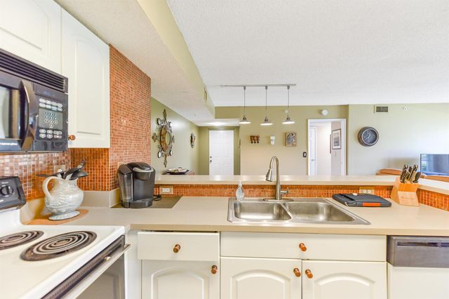 1590 S 42nd Circle 106, Vero Beach, FL 32967