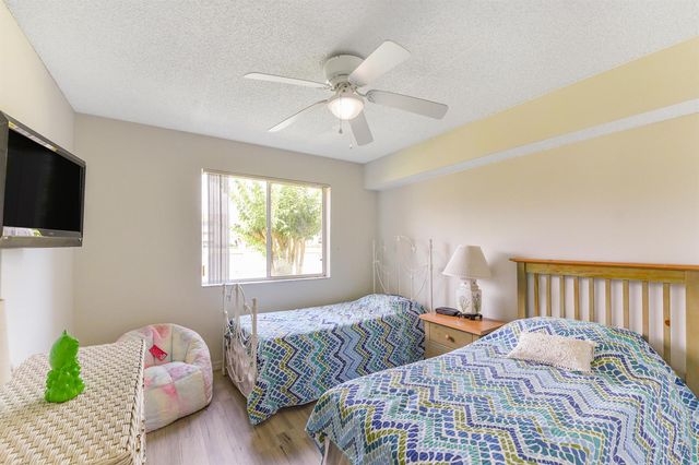 1590 S 42nd Circle 106, Vero Beach, FL 32967