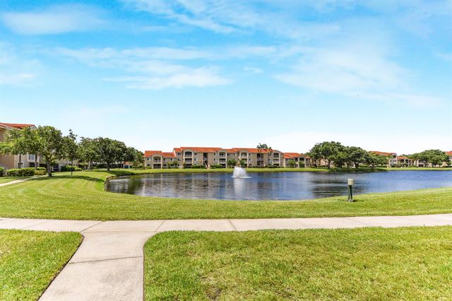 1590 S 42nd Circle 106, Vero Beach, FL 32967