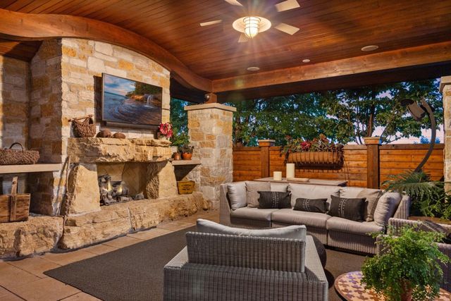 1226 Sibley Memorial Highway, Mendota Heights, MN 55150