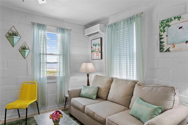 1305 S BERMUDA BOULEVARD A, Tampa, FL 33605