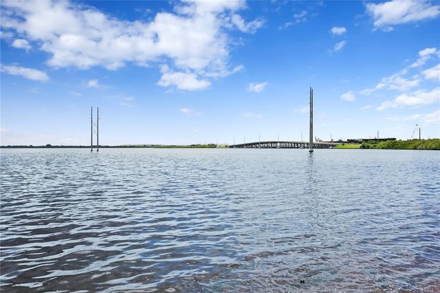 1305 S BERMUDA BOULEVARD A, Tampa, FL 33605