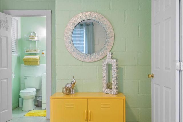 1305 S BERMUDA BOULEVARD A, Tampa, FL 33605