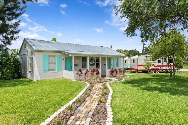 1305 S BERMUDA BOULEVARD A, Tampa, FL 33605