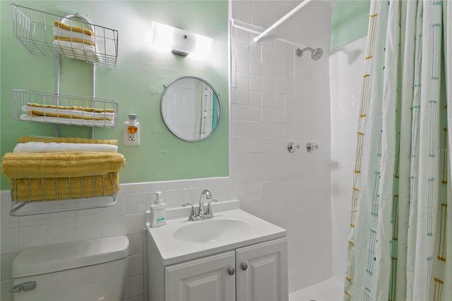 1305 S BERMUDA BOULEVARD A, Tampa, FL 33605