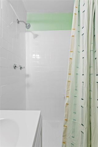 1305 S BERMUDA BOULEVARD A, Tampa, FL 33605