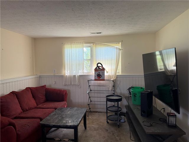 1492 Kingsbury Drive, Forest Park, OH 45240