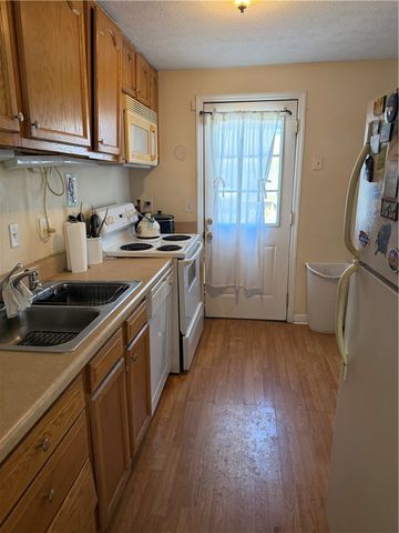 1492 Kingsbury Drive, Forest Park, OH 45240