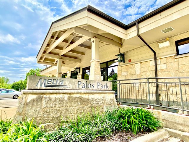 8322 W 123rd Street, Palos Park, IL 60464