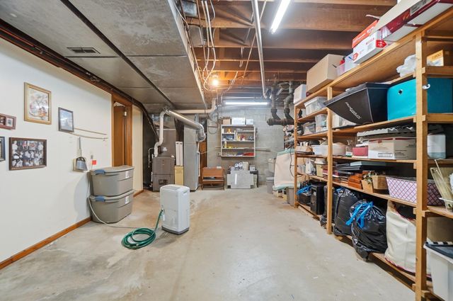 917 White Oak Drive 917 White Oak Drive, Springfield, OH 45504