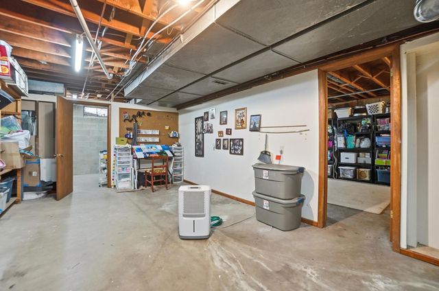 917 White Oak Drive 917 White Oak Drive, Springfield, OH 45504