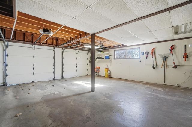 917 White Oak Drive 917 White Oak Drive, Springfield, OH 45504