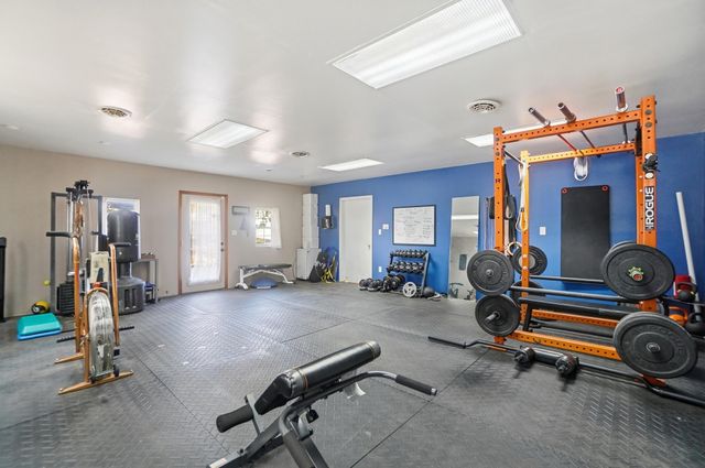 917 White Oak Drive 917 White Oak Drive, Springfield, OH 45504