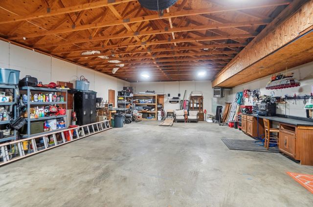 917 White Oak Drive 917 White Oak Drive, Springfield, OH 45504