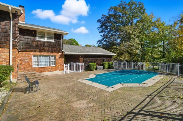 917 White Oak Drive 917 White Oak Drive, Springfield, OH 45504