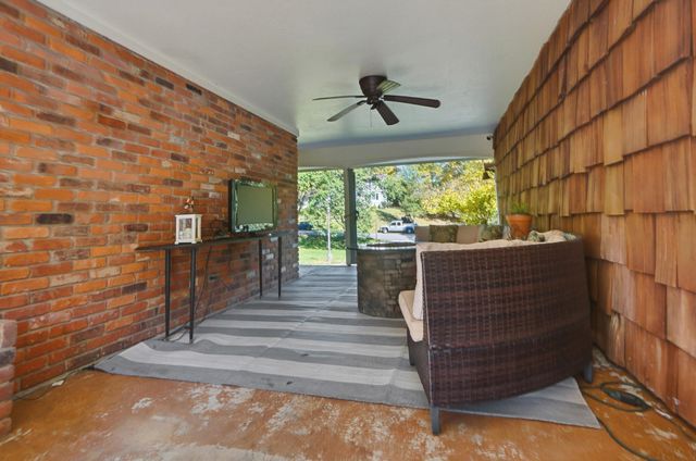 917 White Oak Drive 917 White Oak Drive, Springfield, OH 45504