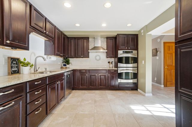 917 White Oak Drive 917 White Oak Drive, Springfield, OH 45504