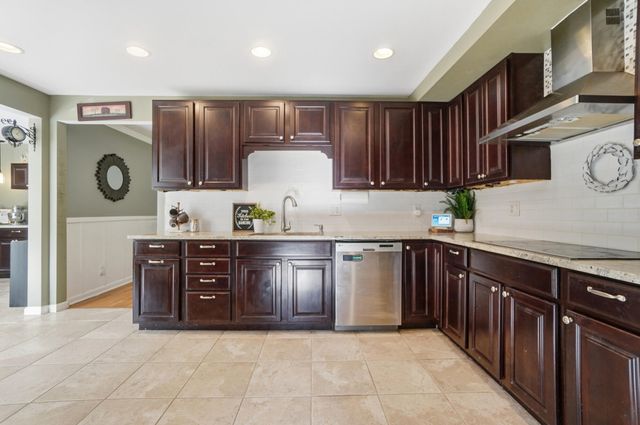 917 White Oak Drive 917 White Oak Drive, Springfield, OH 45504