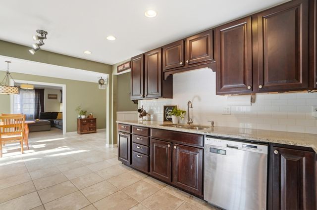 917 White Oak Drive 917 White Oak Drive, Springfield, OH 45504