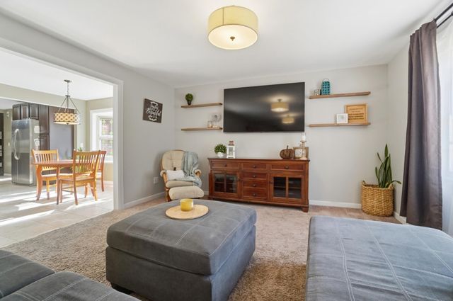 917 White Oak Drive 917 White Oak Drive, Springfield, OH 45504