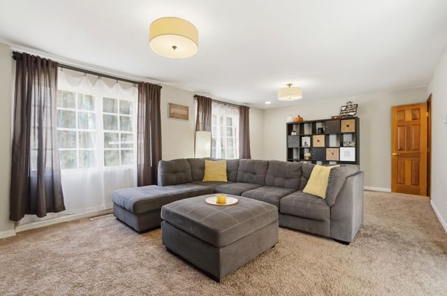 917 White Oak Drive 917 White Oak Drive, Springfield, OH 45504