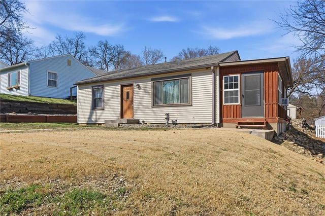 1307 Santa Fe Street, Atchison, KS 66002