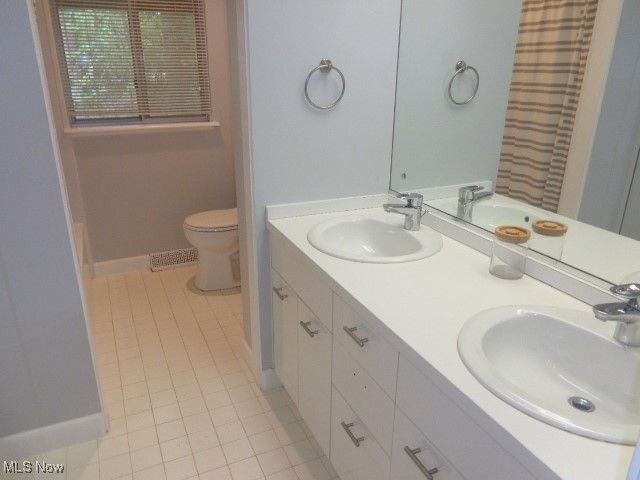 31000 Cedar Road, Pepper Pike, OH 44124