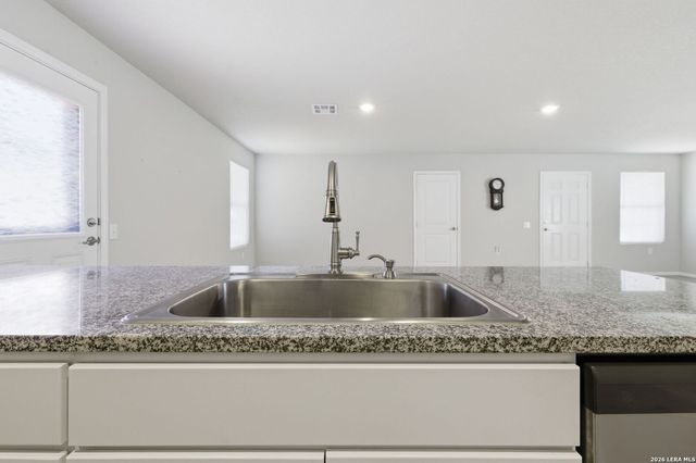 7223 Rosada Way, San Antonio, TX 78218